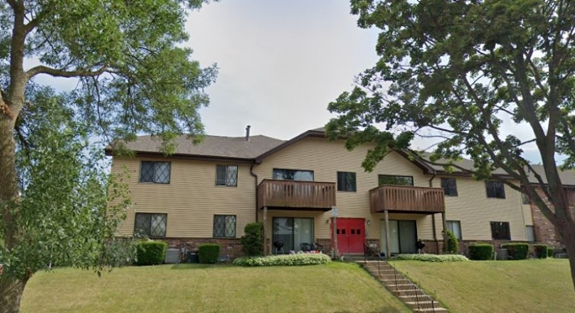 Milwaukee 1B 1B Condo For Sale (Remodeled)$39,