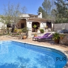 Between Sencelles and Pina. Ruberts. A small finca. With a lot of charm.