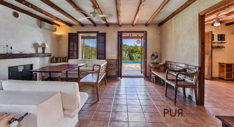 Well marketable. Ideal as a rental property. With license. Finca. Close to the ocean. Great beaches.