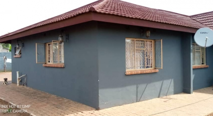 Three bedrooms stand alone house for rent