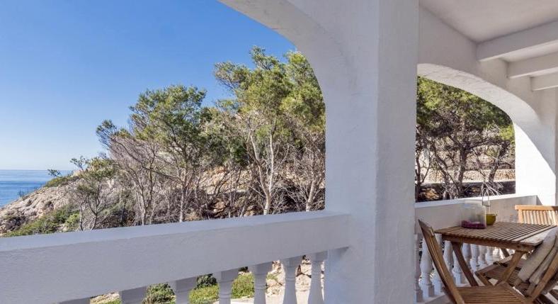 An apartment with a sea view. In Port Andratx. It has always been your...