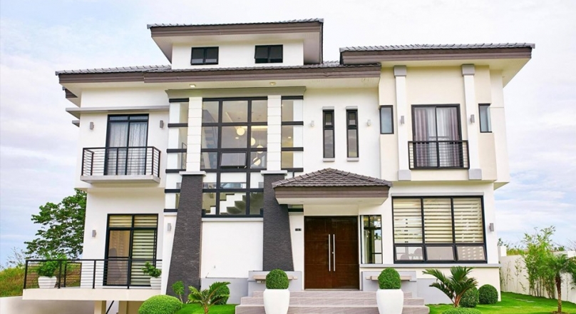 Modern House with pool in Amara Subdivision, Liloan Cebu City