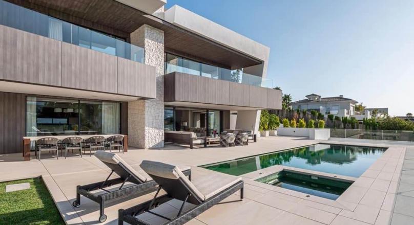 Luxury Villa For Sale