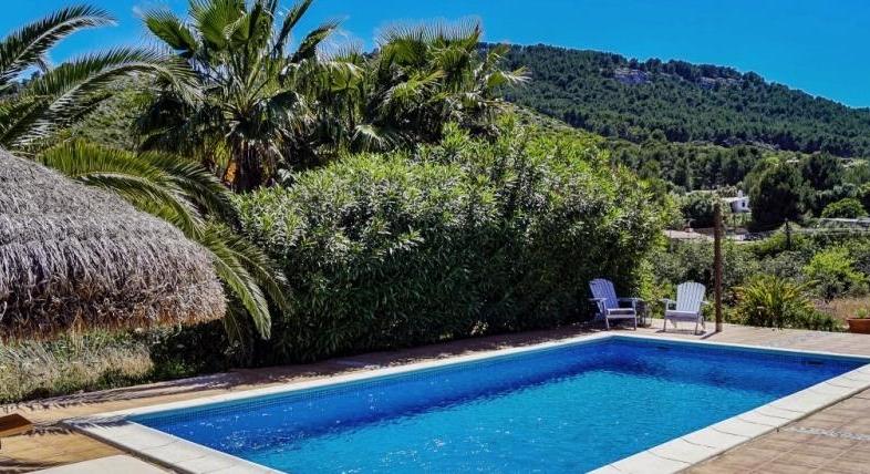Capdepera. Finca. Good condition. And with a vacation rental license.