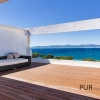 Above the roofs of the bay of Palma. A villa with lots of space, in high quality condition and view.