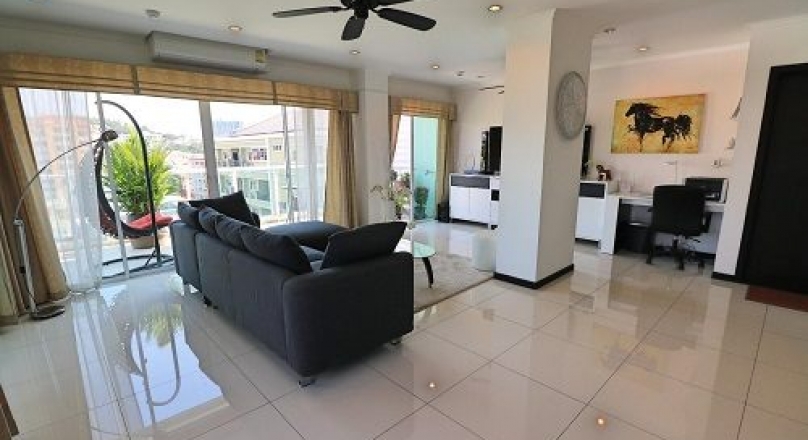Penthouse suite. Pratamnak Hill, Pattaya