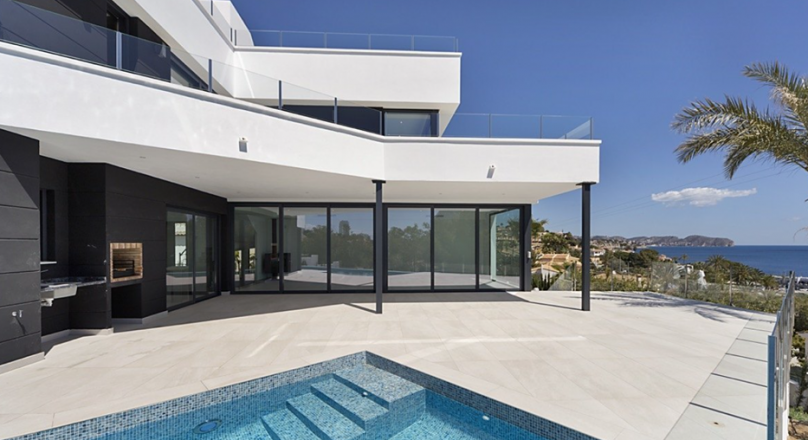 Modern new build villa for sale in Calpe with sea views Les Bassetes
