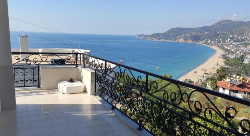 Sale! Beautiful apartment with panoramic views of the Mediterranean