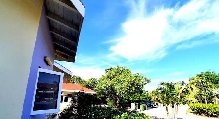 House with 3 Bedroom, 2 Bathroom Plus studio in a Resort for Ang.2750