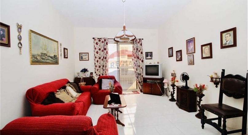 MARSASCALA - APARTMENT FURNISHED AND 3 BEDROOM !!