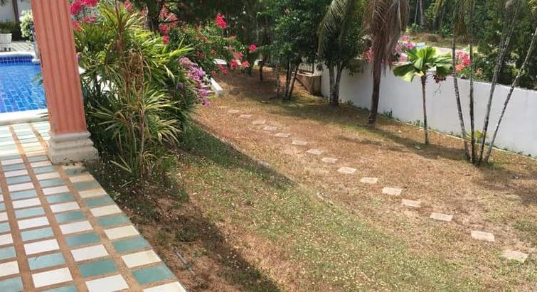 REDUCED - QUICK SALE - 4 Bedroom Mansion nearby Mission Hill !