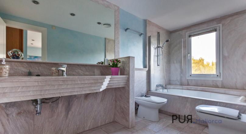 Your own enclave on a promontory in Alcudia. Infinity. Privacy. PURE.