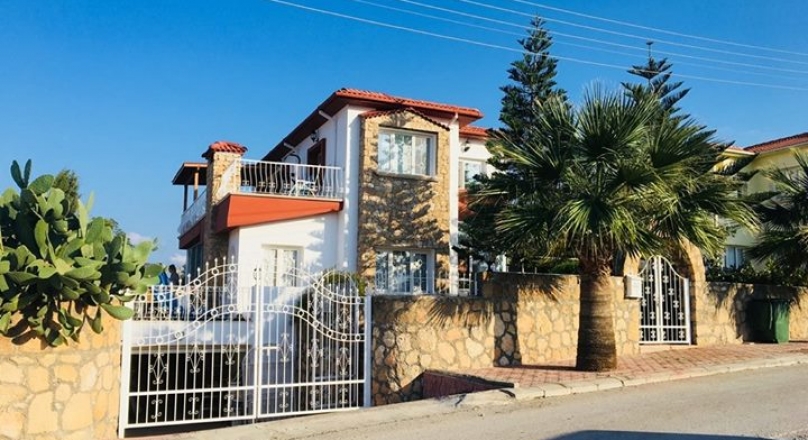 3 + 1 Detached House in Girne, Karaoğlanoğlu District, No Frontage.