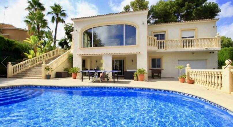 Villa en venta con vistas al mar en San Jaime Moraira