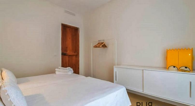 House with rental potential at the Cala Major