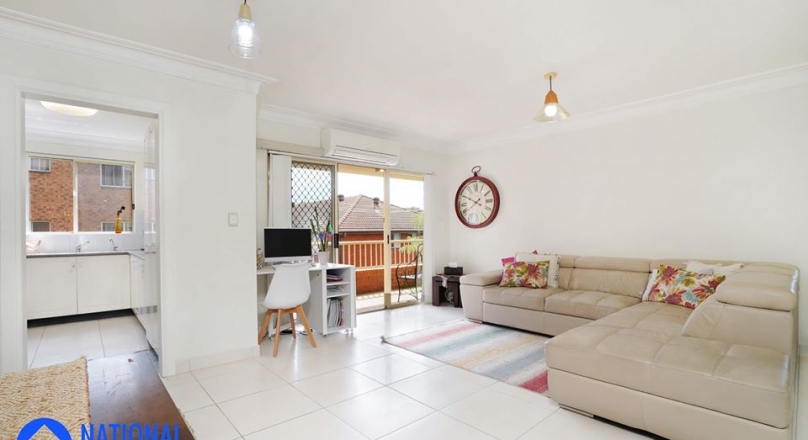 Looking for an immaculate 2 bedroom apartment? Well look no further...