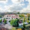 The property consists of 400m² covered area and a 267m² 