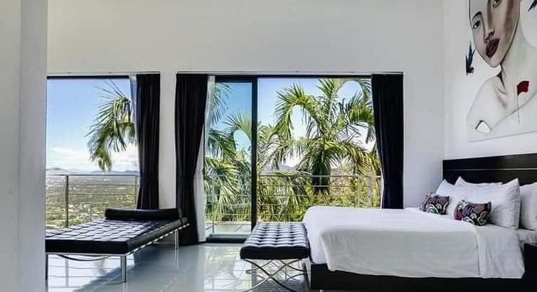 Phuket Quality Real Estate offers for sale this ultra luxurious 8 bedroom 