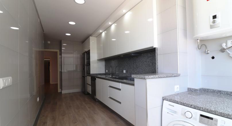 2 bedroom apartment completely restored