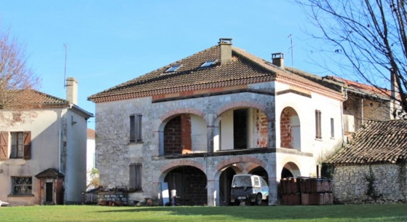 At the heart of a village 20 minutes from Moissac