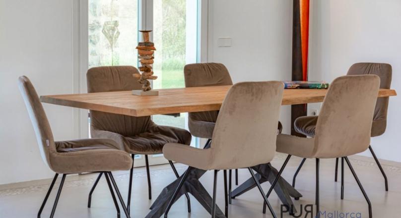 Luxury in the northeast. Finca with lots of space and a lot of sea views.