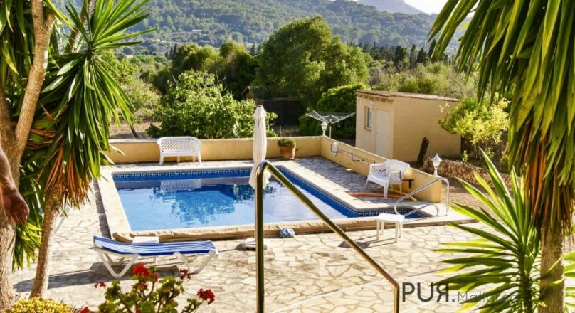 Idyllic finca property near the beach