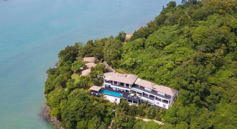 7-bedroom villa accommodation in a world class oceanfront location 