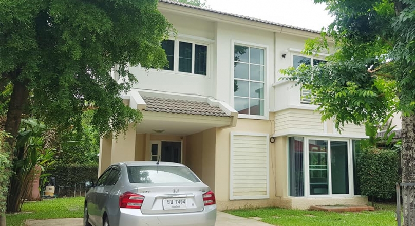 Near Promenada Chiang mai shopping mall house with 3 bedrooms,3 bathrooms