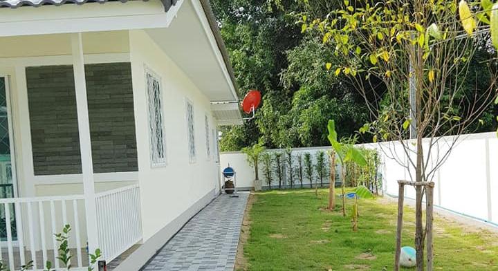 3 bedrooms · 2 bathrooms · House