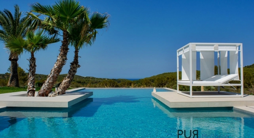 Luxury in the northeast. Finca with lots of space and a lot of sea views.