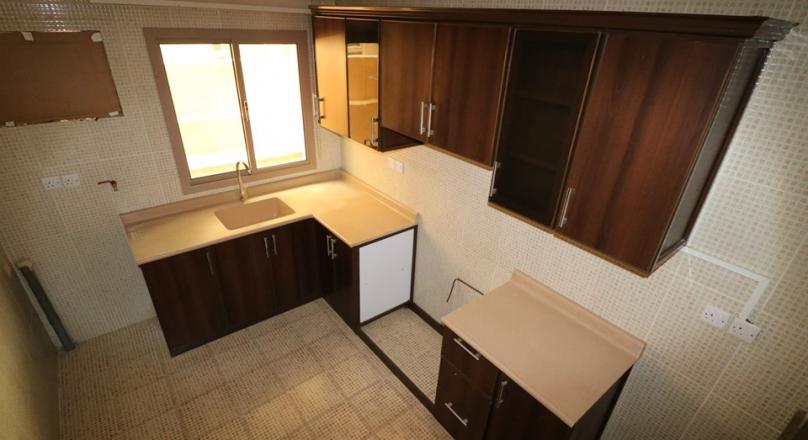 Spacious Three bedrooms Unfurnished flat for rent in Galali