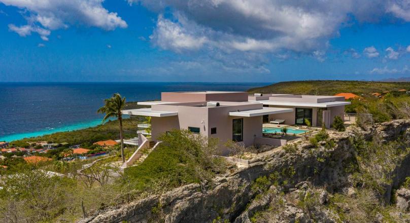Villa 652  HAS THE MOST SPECTACULAR PANORAMIC VIEW OF CURAÇAO