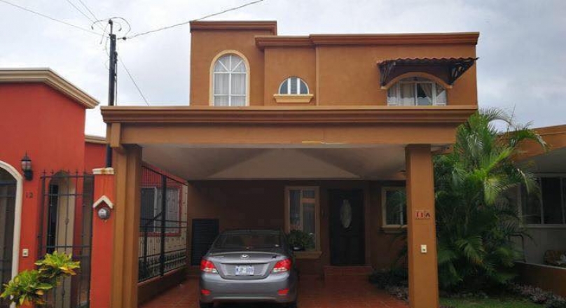 HOUSE FOR SALE IN ALAJUELA 