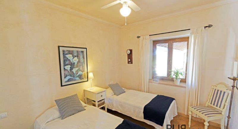 Santanyí. Majorcan manor. Finca with guesthouse and holiday rental license.