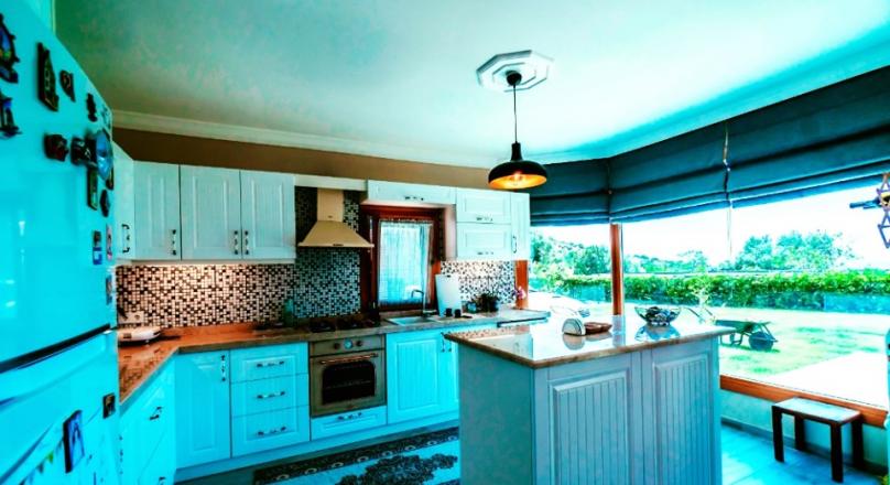 Villa with open sea view and large garden near the center of Bodrum