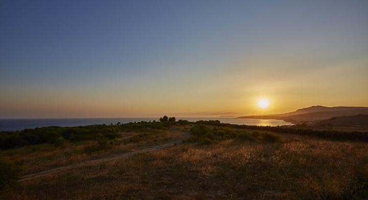 Management parcelling plan, to build 122 villas, every with swimming pool, exclusive and particular,