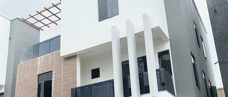 Spacious 4 Bedroom Fully Detached Duplex With BQ