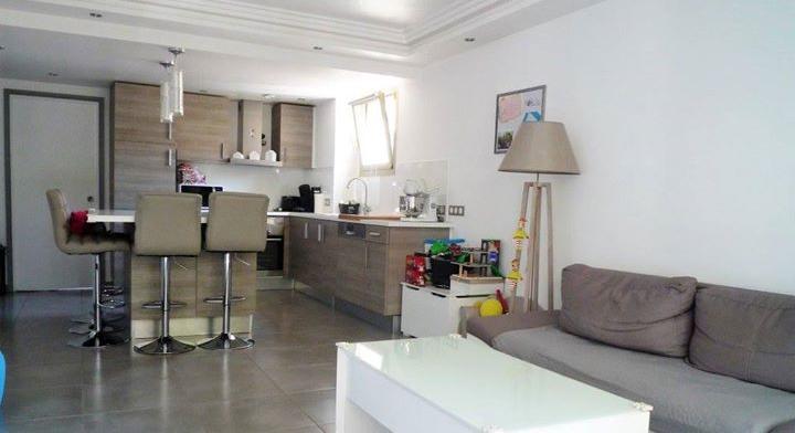 Apartment - Sale 2 rooms with terrace not overlooked